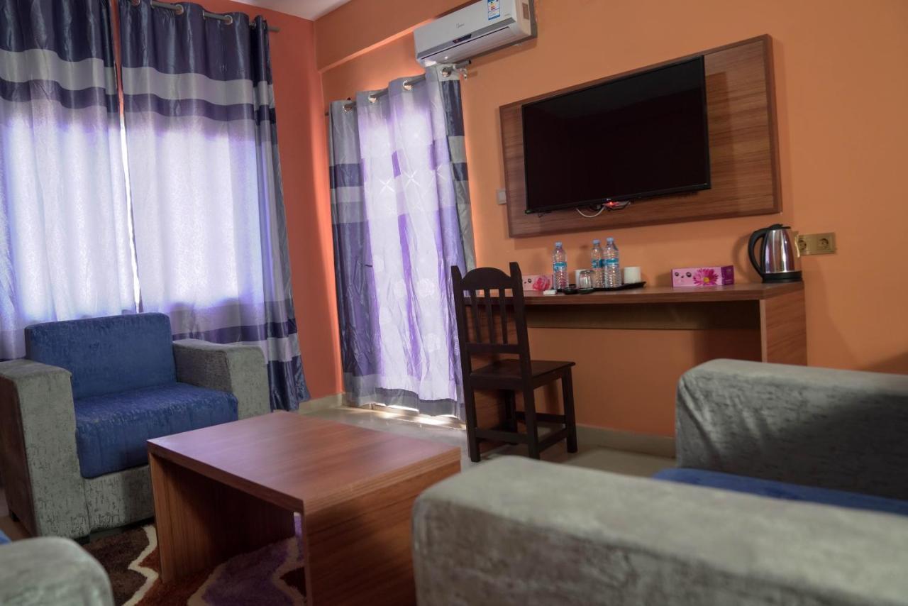 Dialali Hotel Nawakszut Zewnętrze zdjęcie